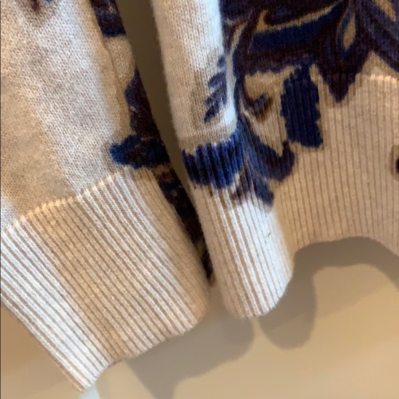 Top - Picture 4 of 7